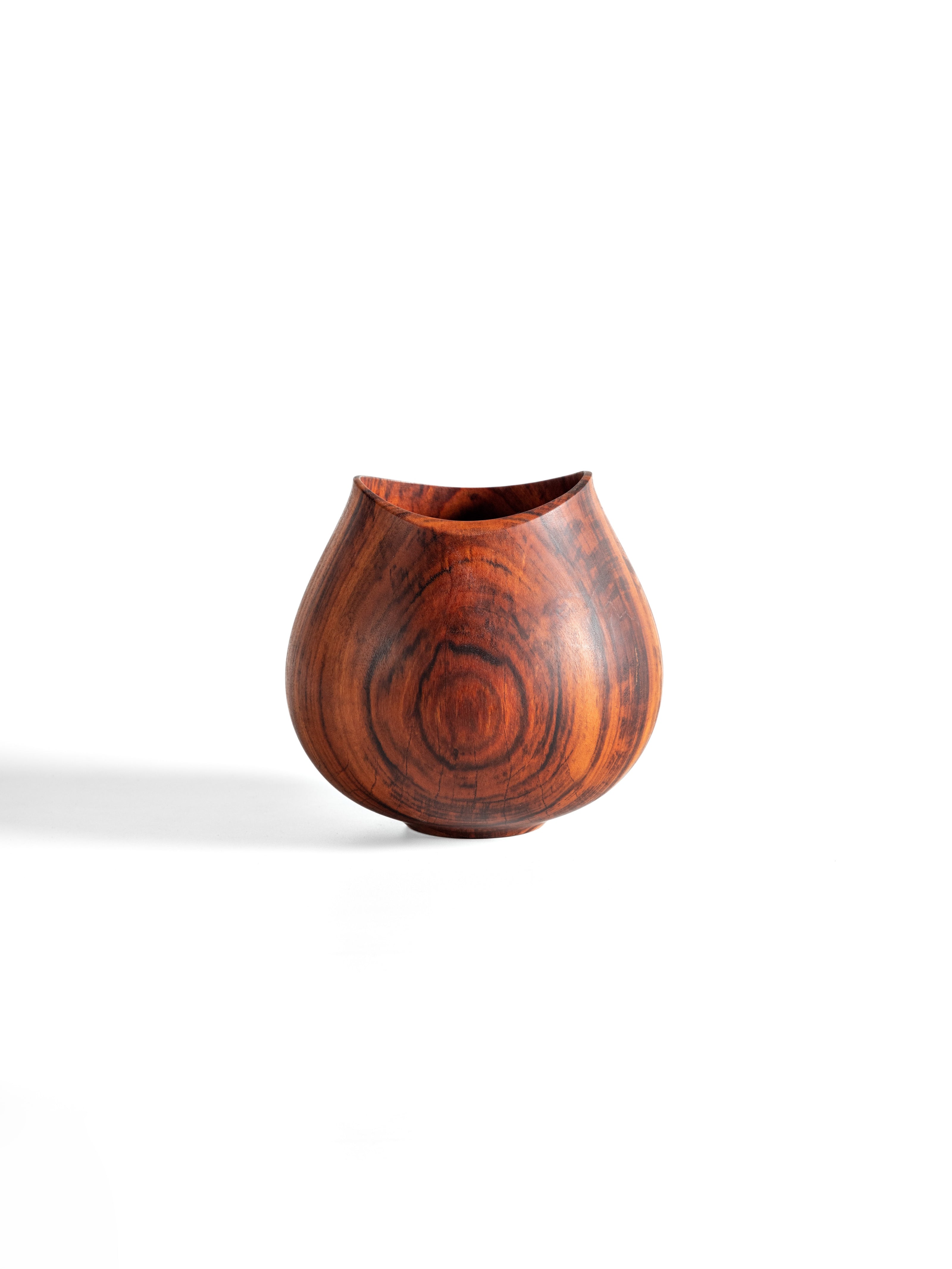 Tulipa Vase - Muiracatiara
